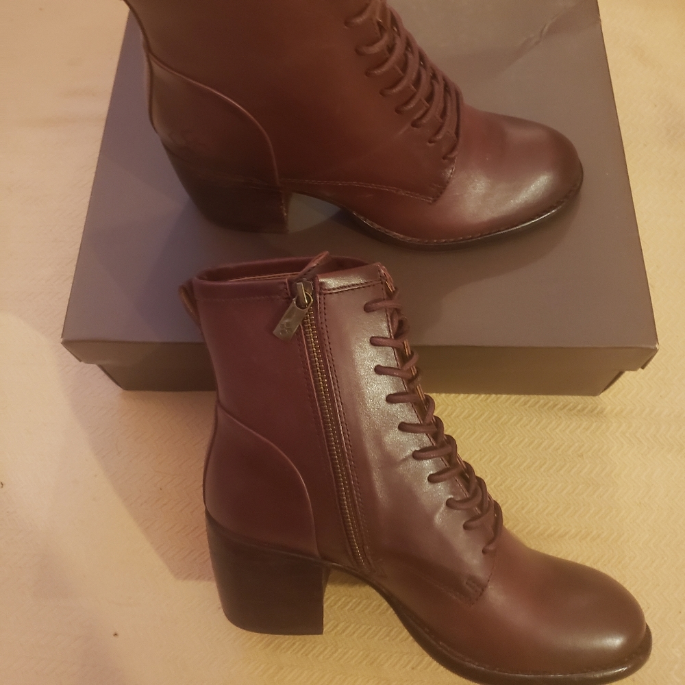 Brand New Patricia Nash Sicily Booties - Picture 3 of 11
